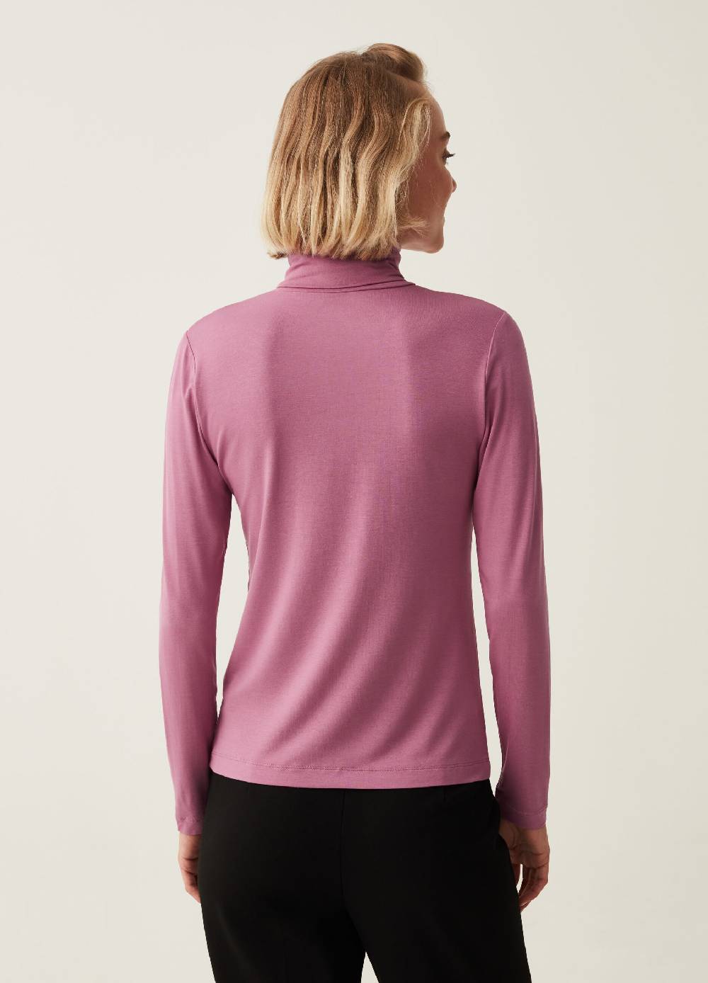 OVS T-shirt a collo alto con maniche lunghe Offerta