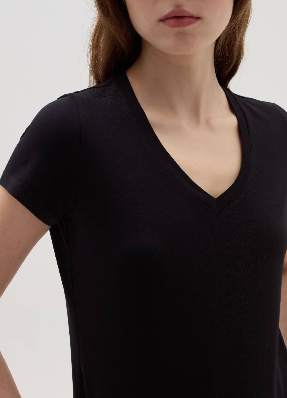OVS T-shirt tinta unita con scollo a V Hotsell