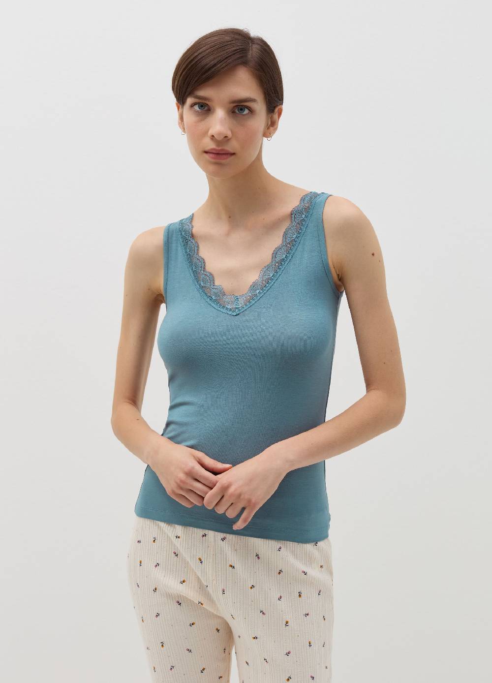 OVS Canotta in viscosa stretch con pizzo