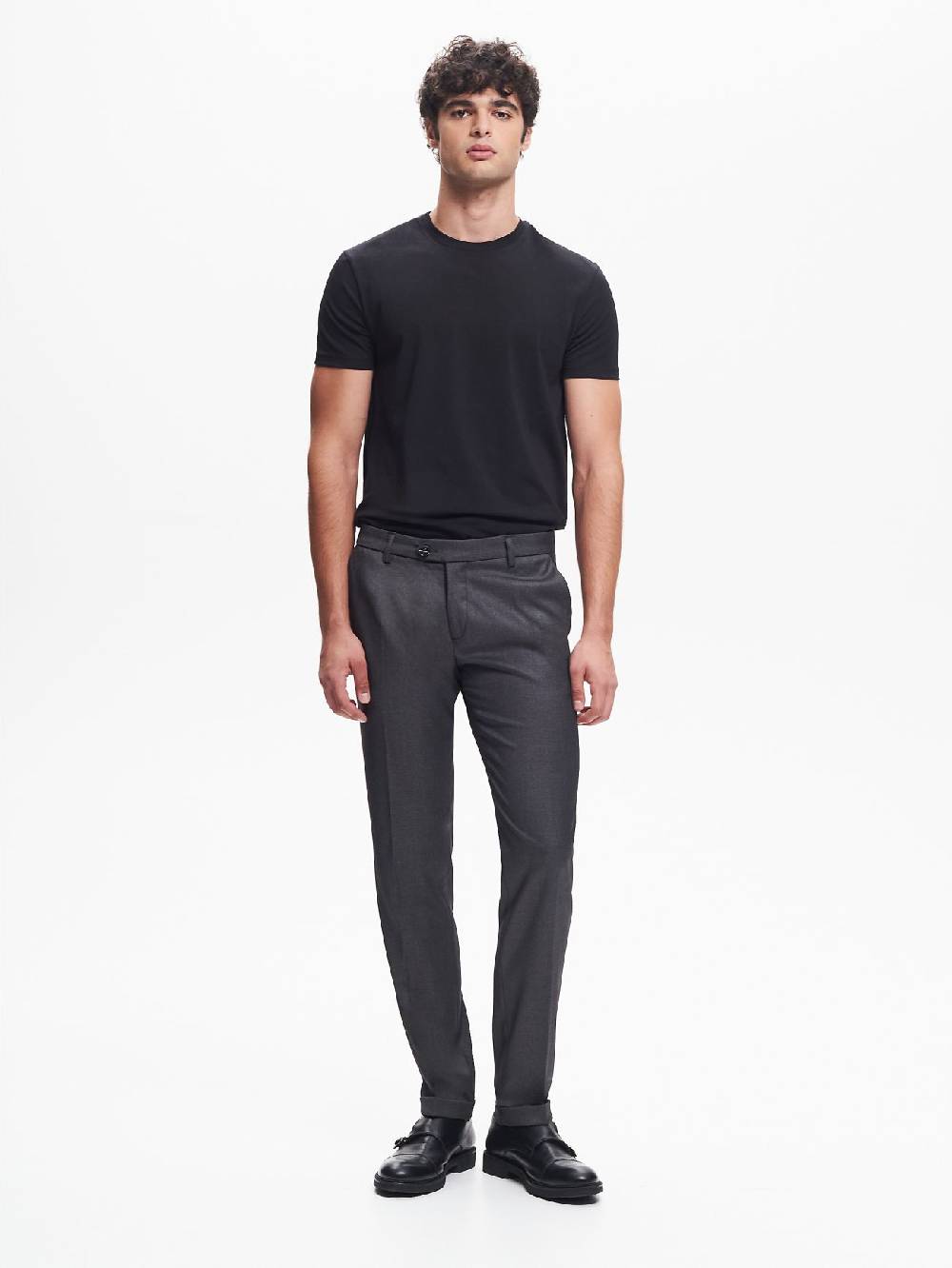 Rinascimento T-shirt Girocollo Uomo Nero QB24 Hotsell