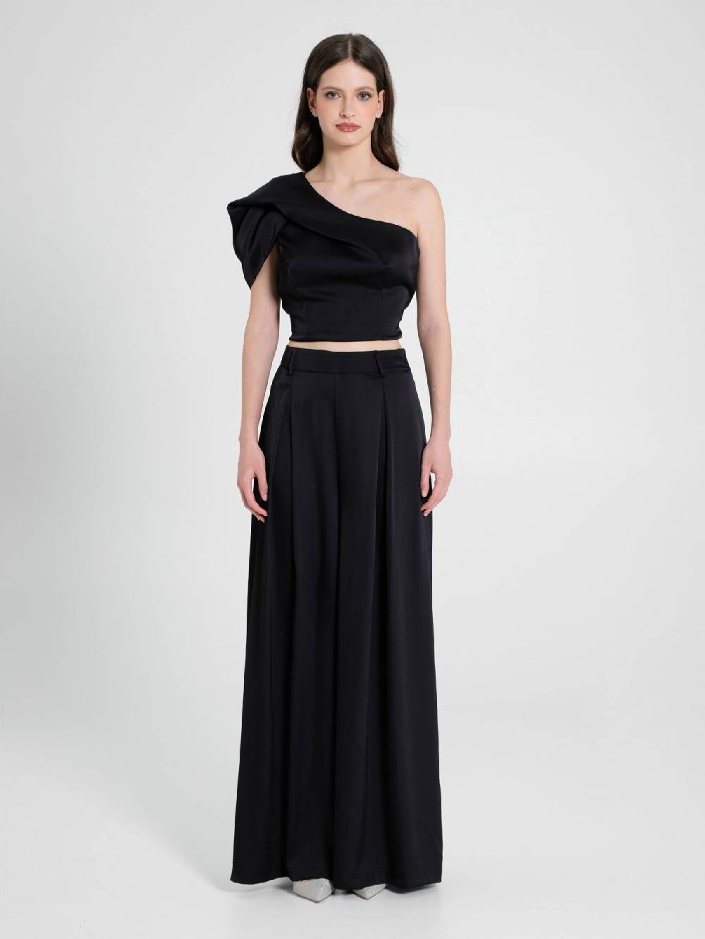 Rinascimento Top Monospalla in Satin Nero In Vendita