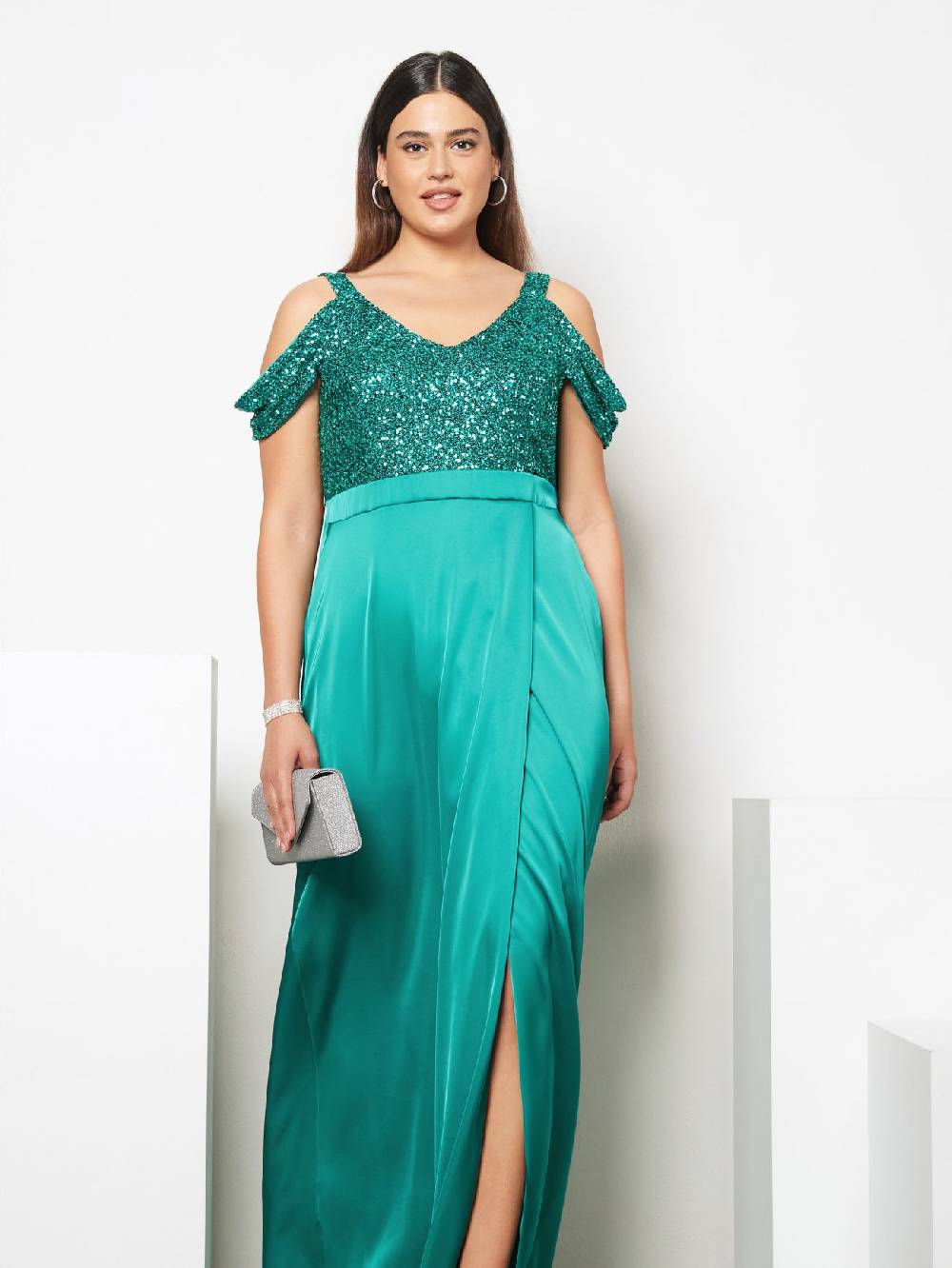 Rinascimento Abito Lungo Curvy Paillettes & Raso Promozione
