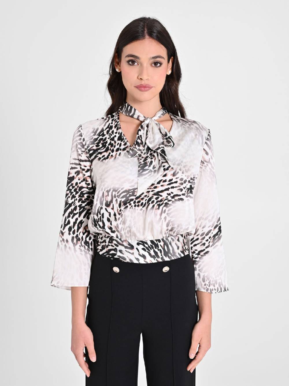 Rinascimento Blusa Animalier con Fiocco Acquista Ora