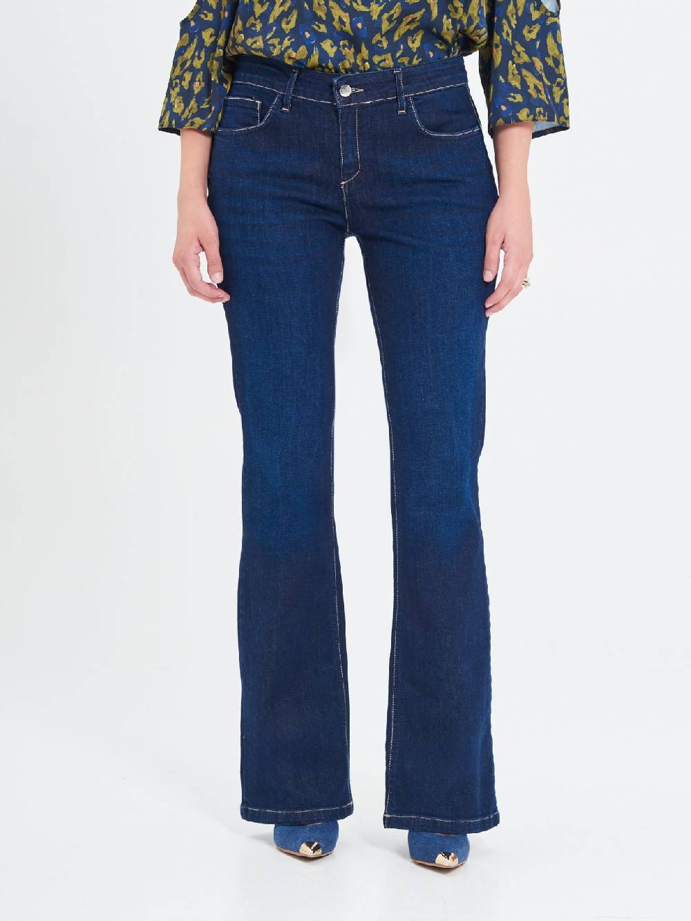 Rinascimento Jeans Curvy a Zampa In Vendita