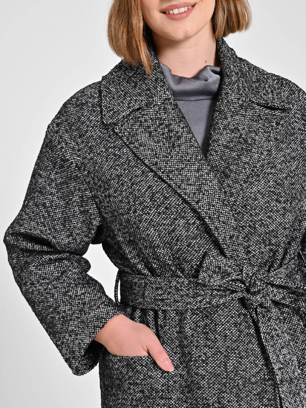Rinascimento Cappotto Curvy Black & White Offerte stagionali