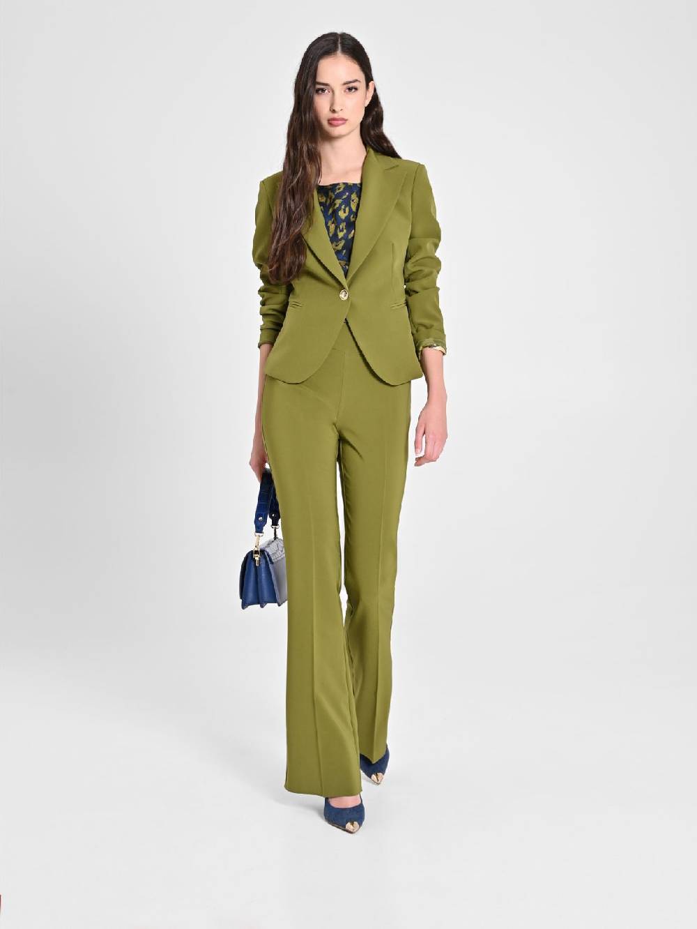 Rinascimento Pantaloni Flared in Tessuto Tecnico Verde Muschio Discount Store per i nuovi prodotti