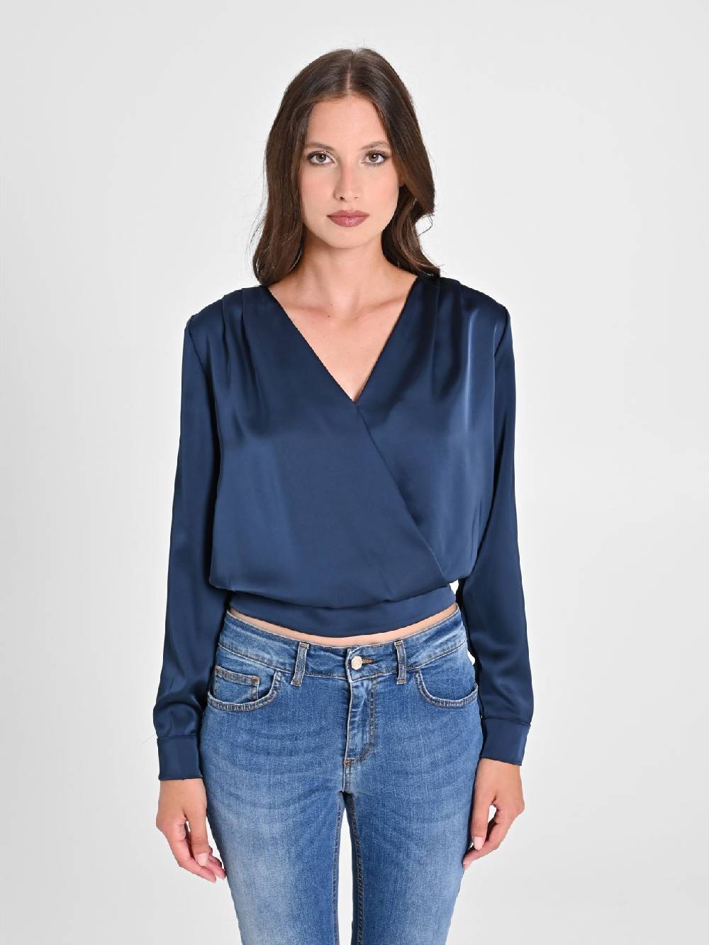 Rinascimento Blusa incrociata in Raso Fino Al -60%