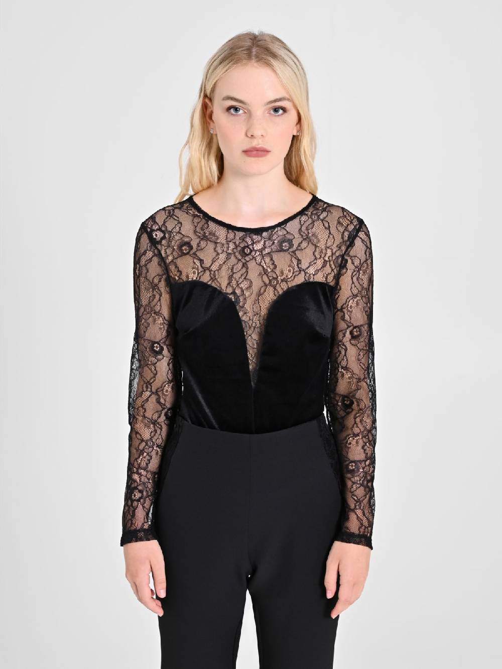 Rinascimento Body in Pizzo e Velluto Nero Fino al 60% di sconto