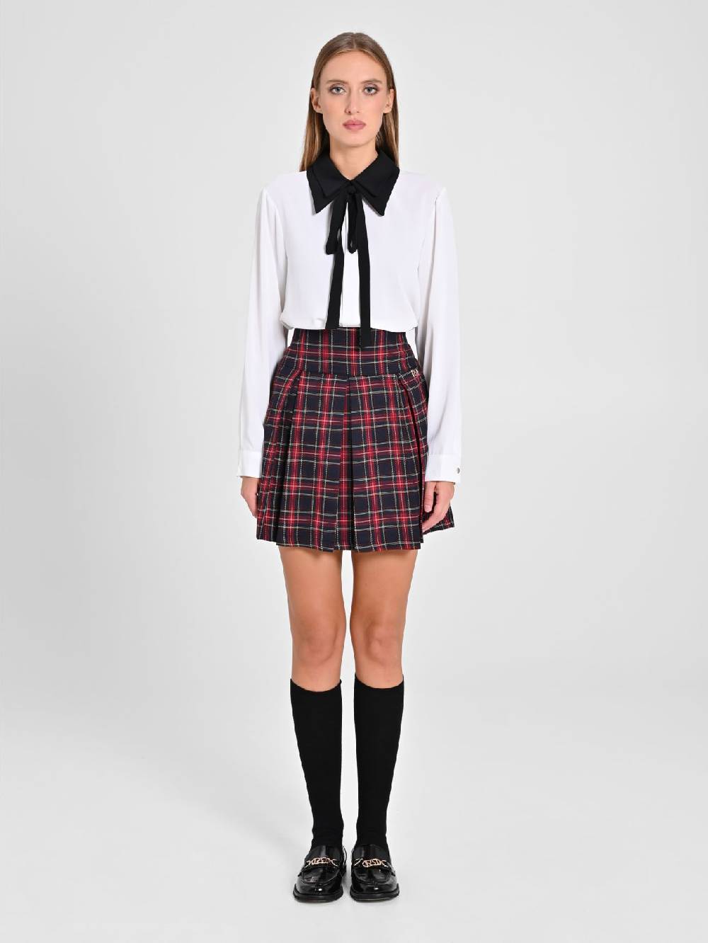 Rinascimento Blusa Bicolor con Cravattino Fino al 55% di sconto