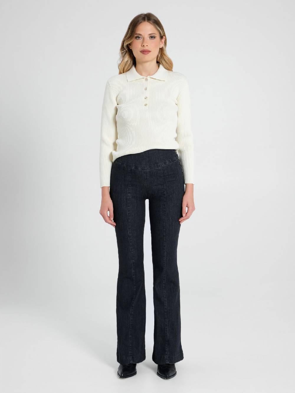Rinascimento Jeans Neri a Zampa Offerte esclusive