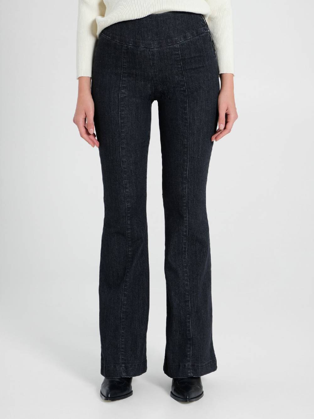 Rinascimento Jeans Neri a Zampa Offerte esclusive