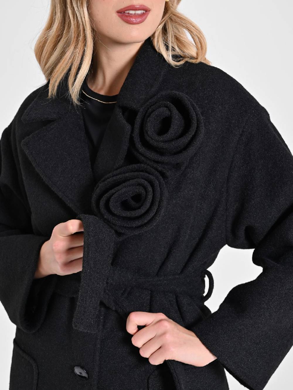 Rinascimento Cappotto Lungo con Rose Prezzo Ridotto