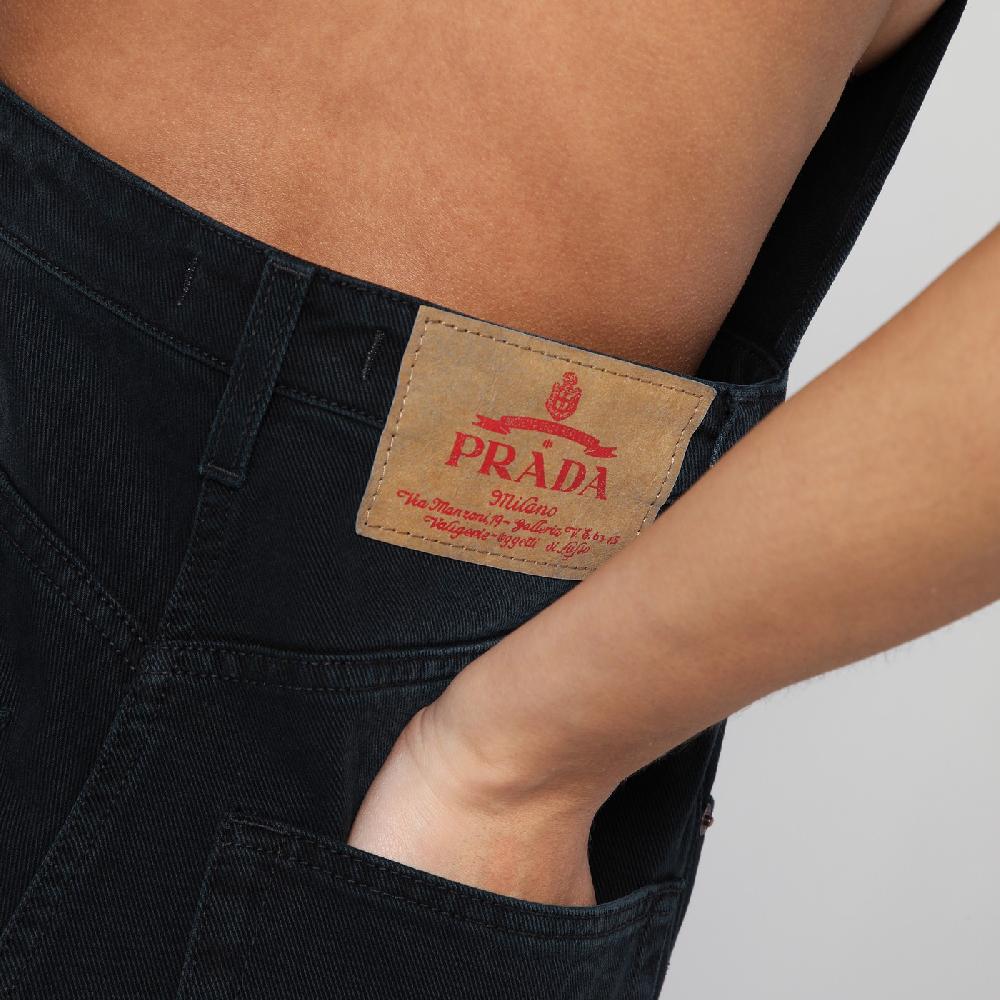 Prada Tuta nera in denim Prezzo Ridotto
