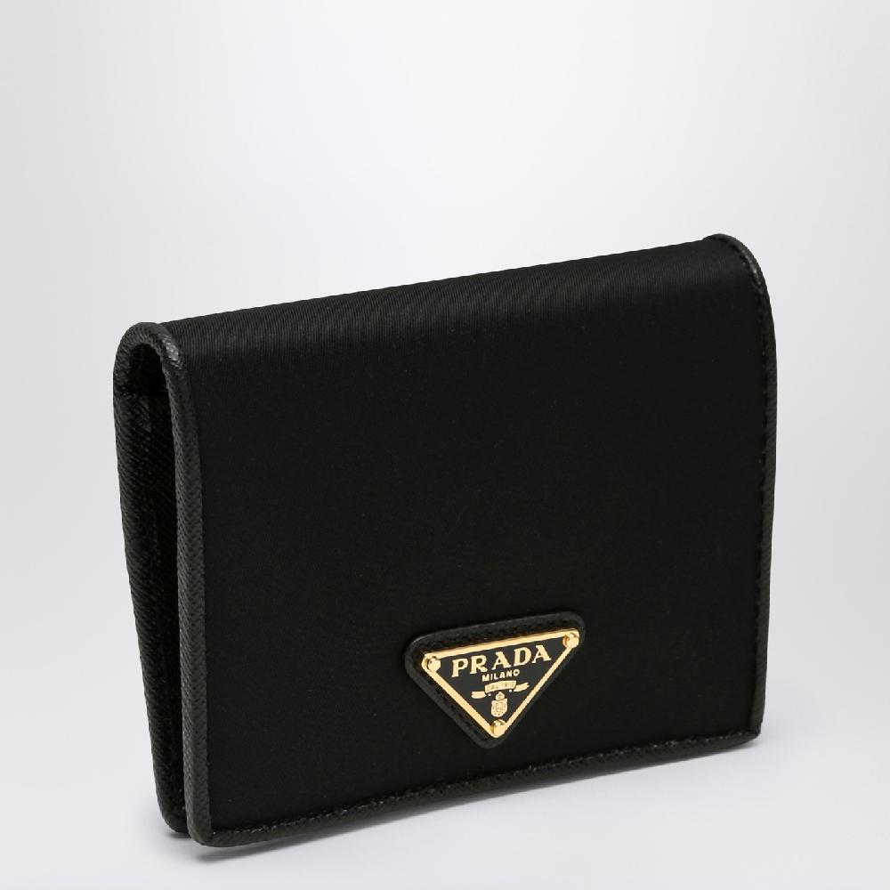 Prada Portafoglio piccolo nero in Re-Nylon Novità