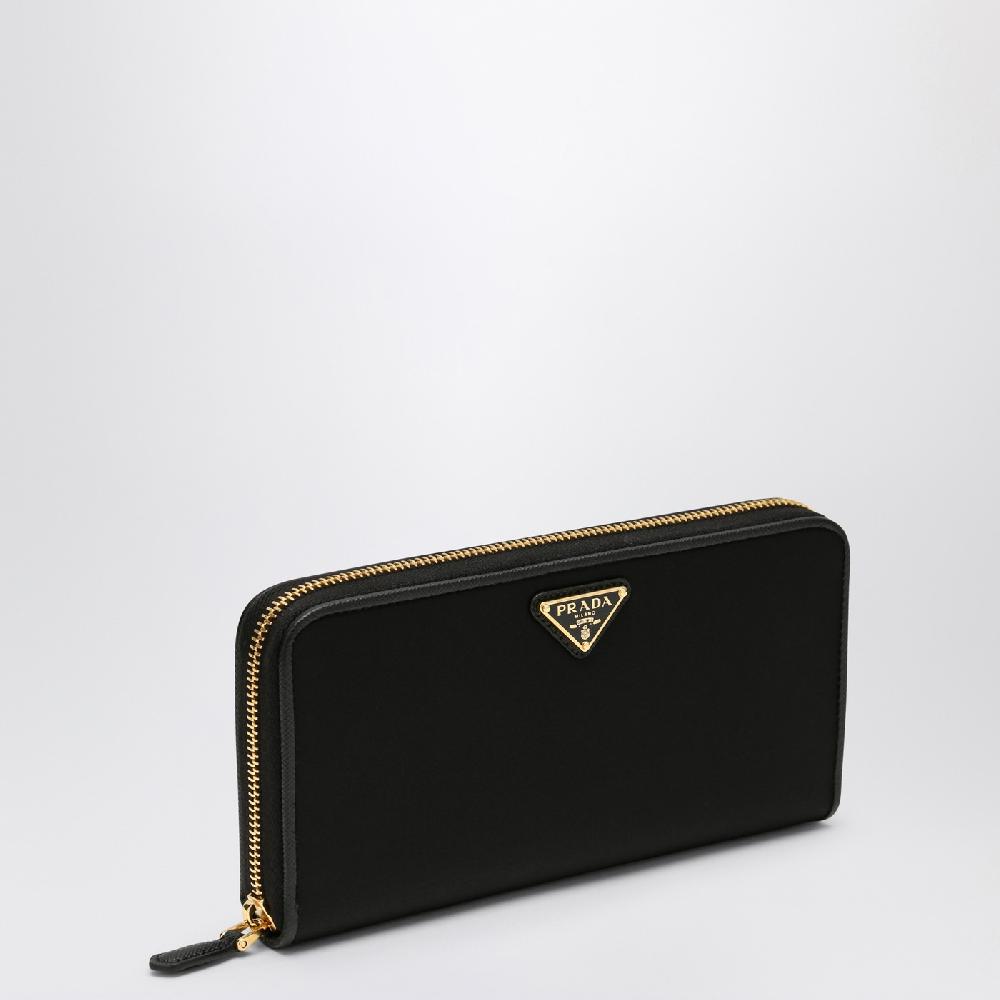 Prada Portafoglio zip around nero in Re-Nylon Presa