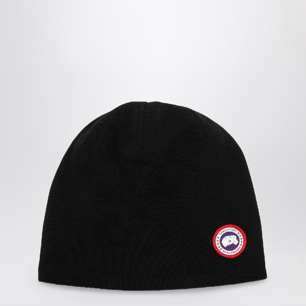 Canada Goose Cappello nero con patch Saldi