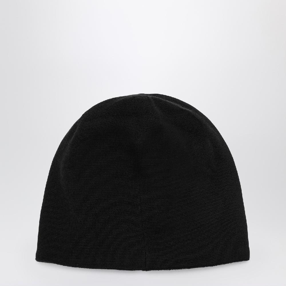 Canada Goose Cappello nero con patch Saldi