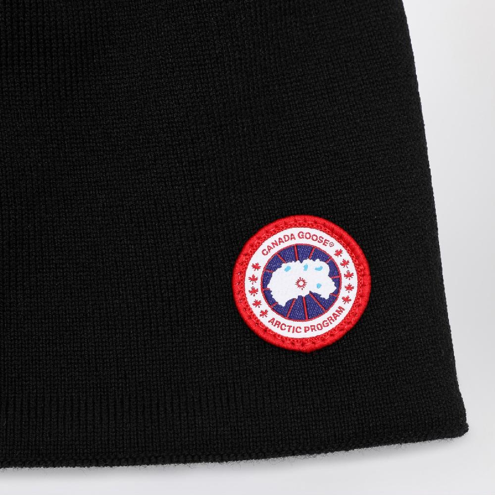 Canada Goose Cappello nero con patch Saldi