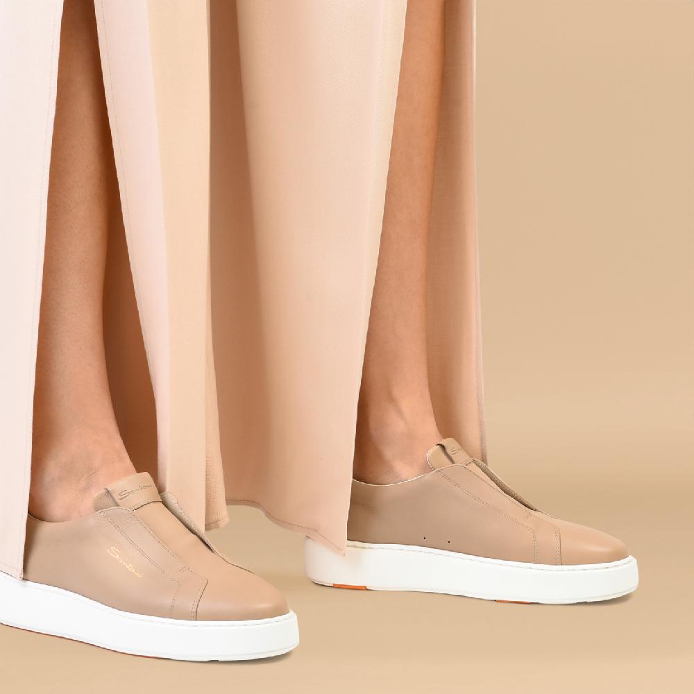 Santoni Sneaker slip-on da donna in pelle rosa Pezzi Unici