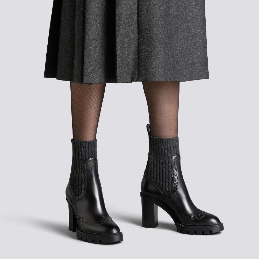 Santoni Stivaletto tacco alto da donna in pelle nera Moda