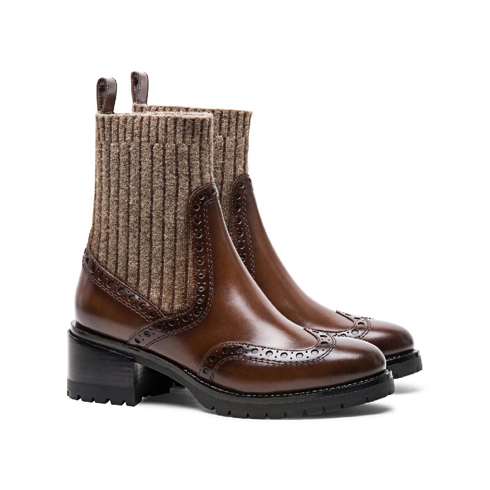 Santoni Stivaletto tacco basso brogue con calzino da donna in pelle marrone 2025