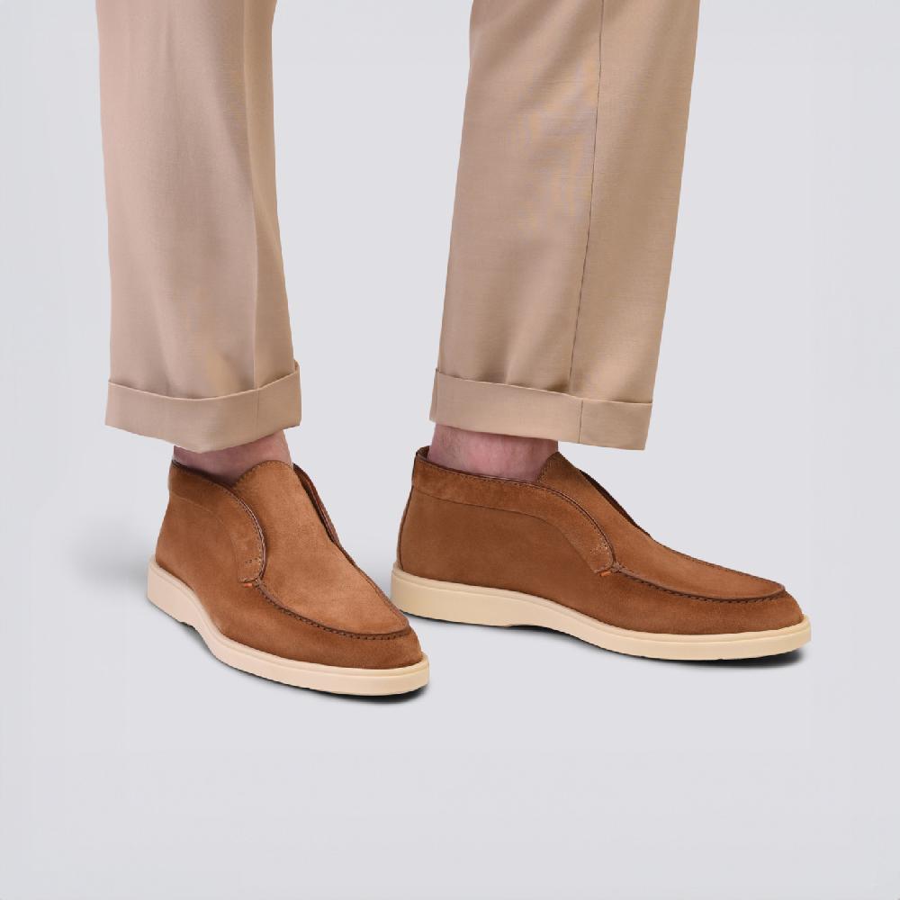 Santoni Stivaletto desert da uomo in suede marrone Presa