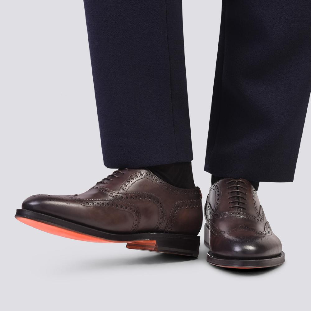 Santoni Stringata oxford brogue da uomo in pelle anticata marrone Outlet
