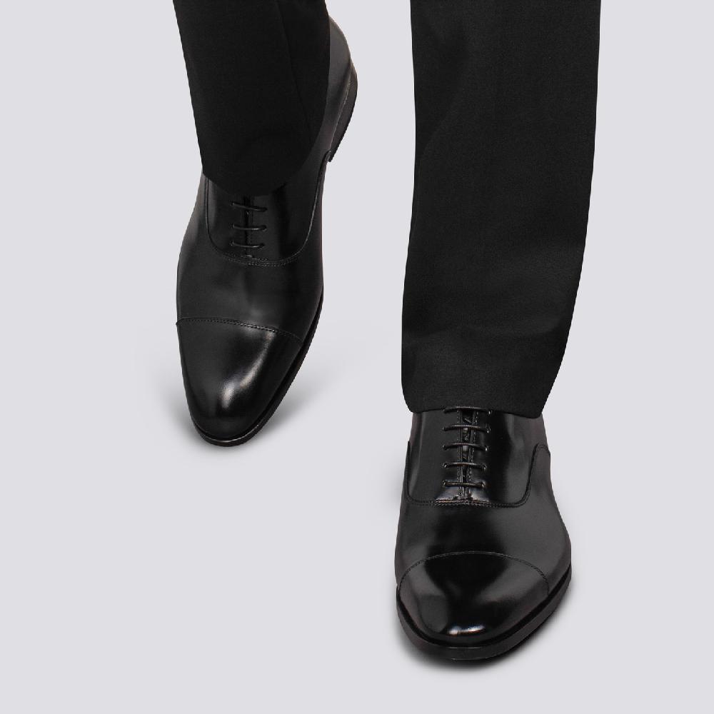Santoni Stringata oxford da uomo in pelle anticata nera Vendita