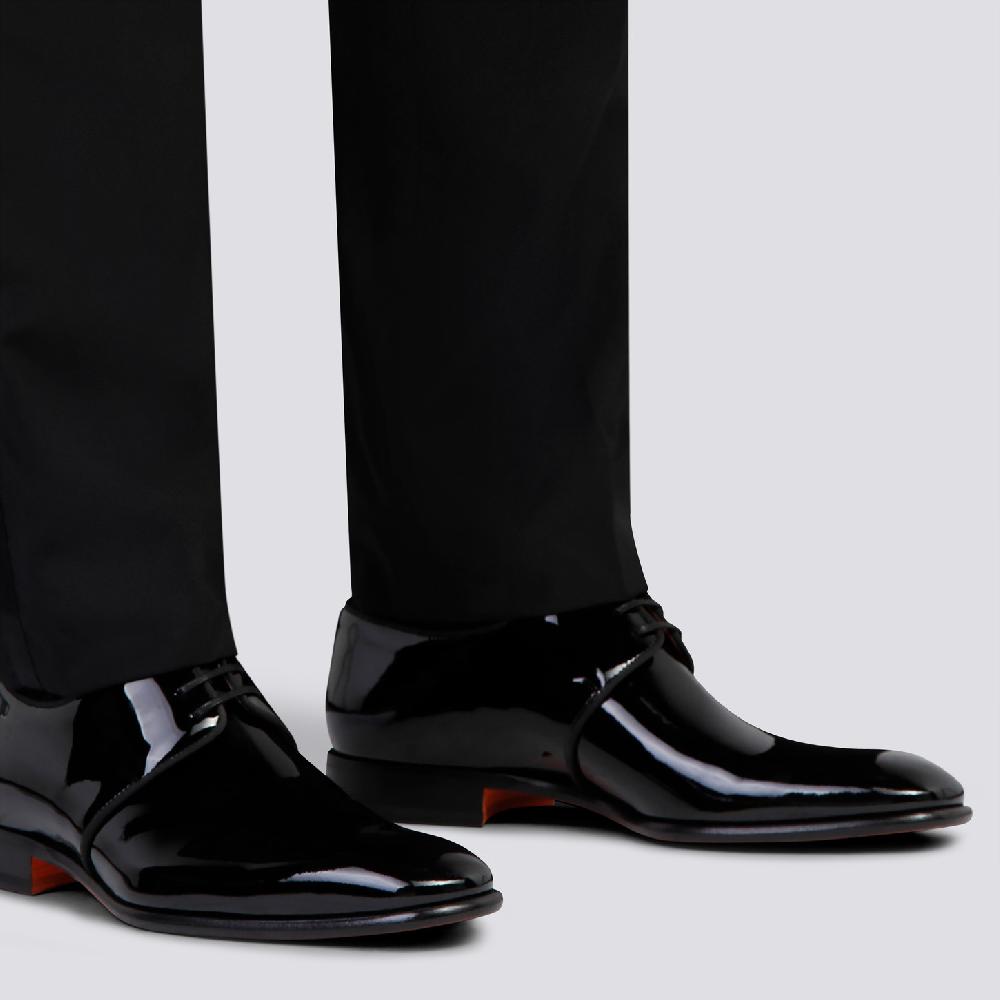 Santoni Stringata derby da uomo in vernice nera Offerta natalizia