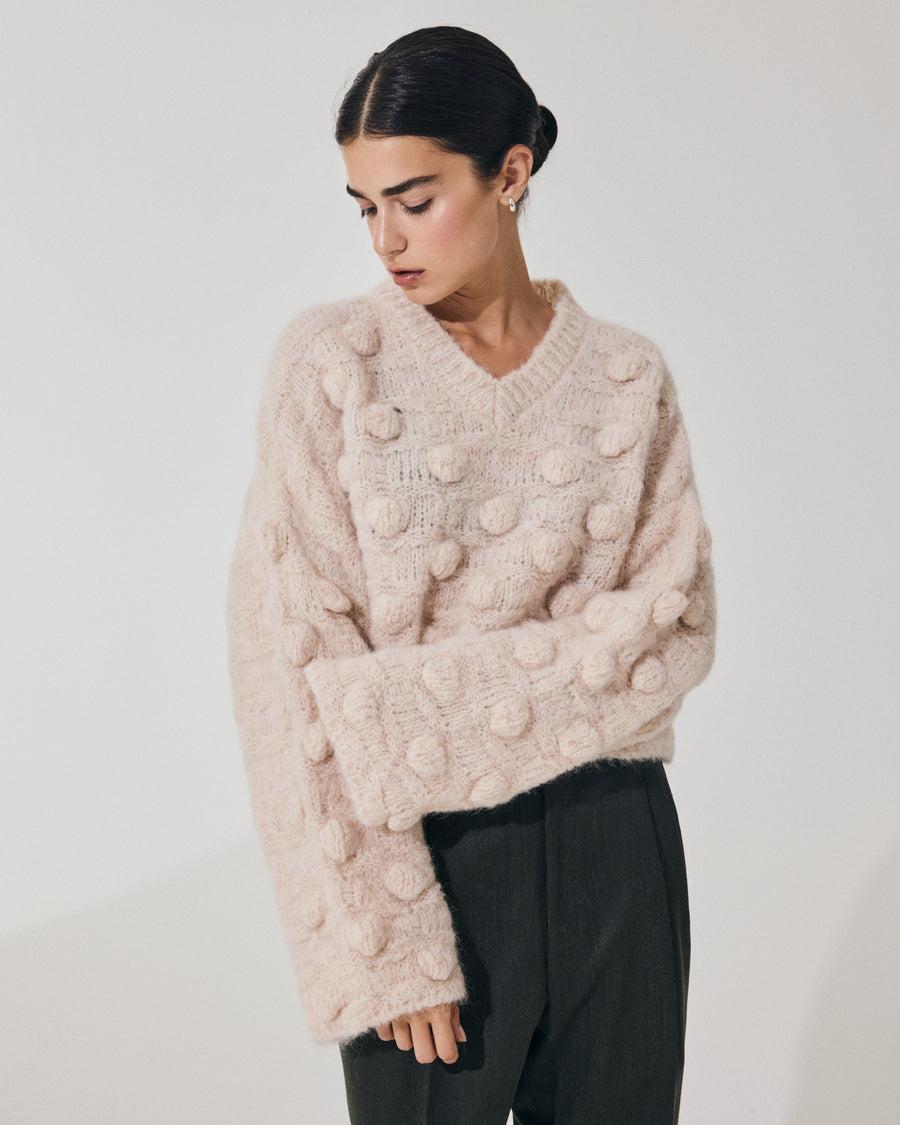 ﻿Scaglione V NECK OVER HAZELNUT STITCH SAND Consegna Veloce