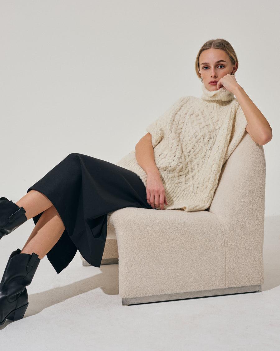 Scaglione PONCHO PUNTO ARAN MILK Promozione Limitata