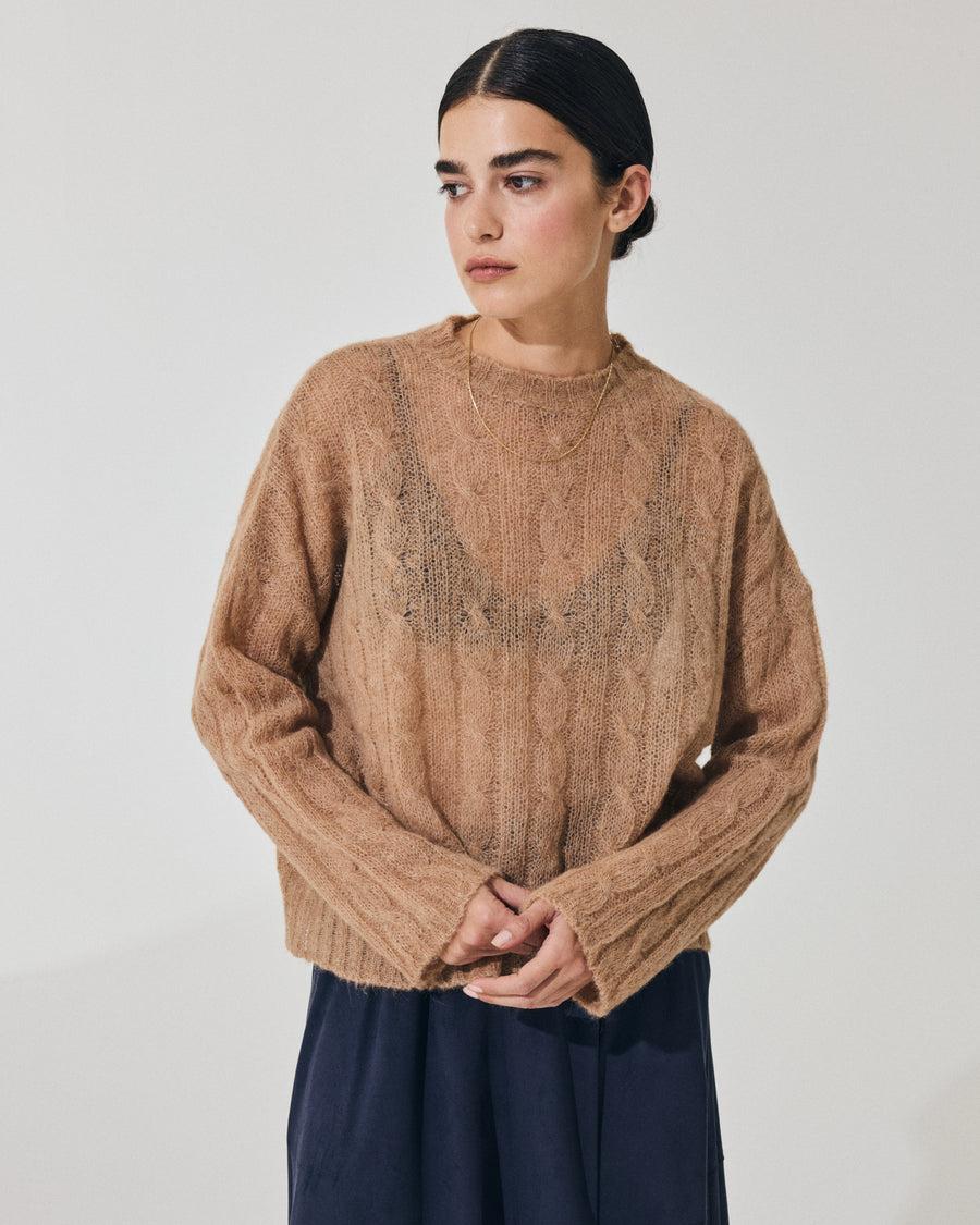 Scaglione ROUND NECK BOXY CABLES ULTRALIGHT CARAMEL Affare Del Giorno