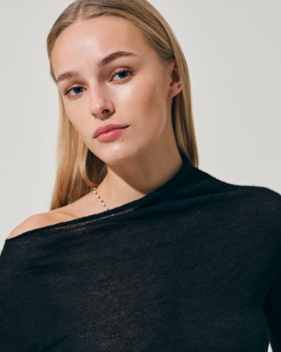 Scaglione ROUND NECK ASYMMETRIC BLACK Economico