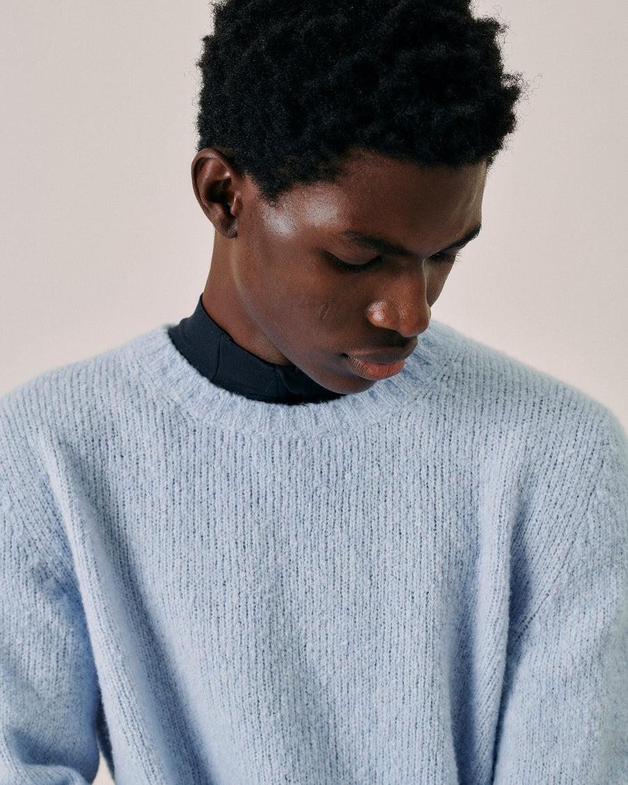 Scaglione ROUND NECK SEAMLESS PUFFED CASHMERE CELESTE Saldi Di Fabbrica