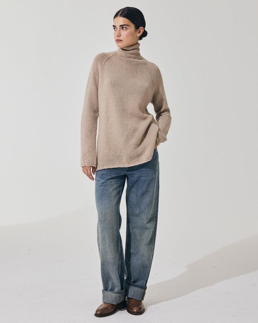 Scaglione MOCK NECK RAGLAN SUPERSOFT SAND Saldi Di Fabbrica