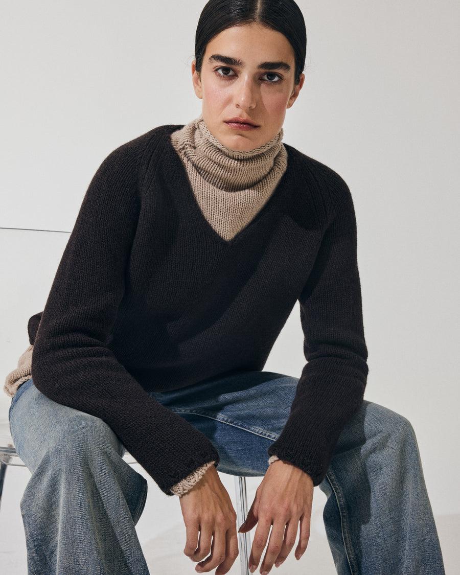 Scaglione V NECK SUPER SOFT EBANO 2025
