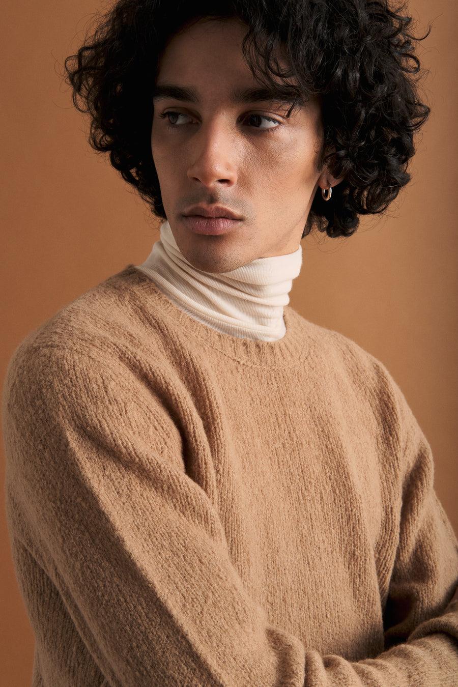 Scaglione ROUND NECK SEAMLESS PUFFED CASHMERE CAMEL 2025