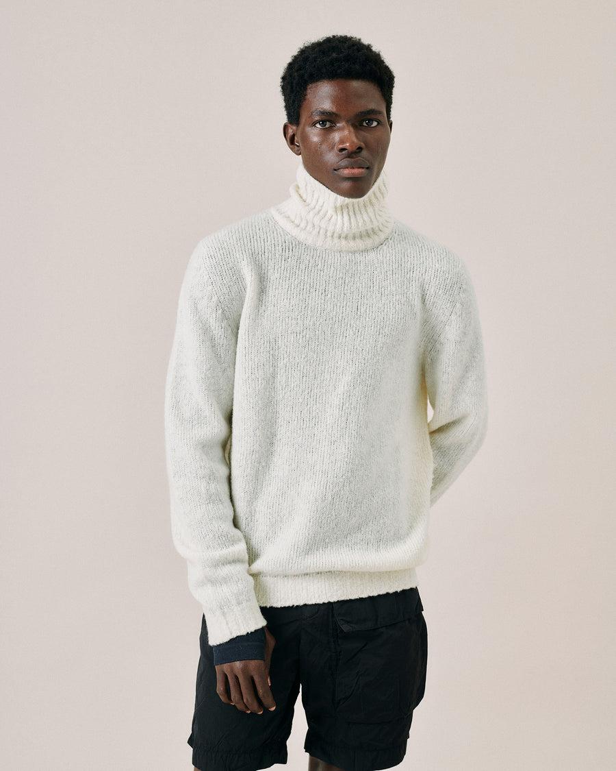 Scaglione TURTLE NECK SEAMLESS PUFFED CASHMERE MILK Sconto