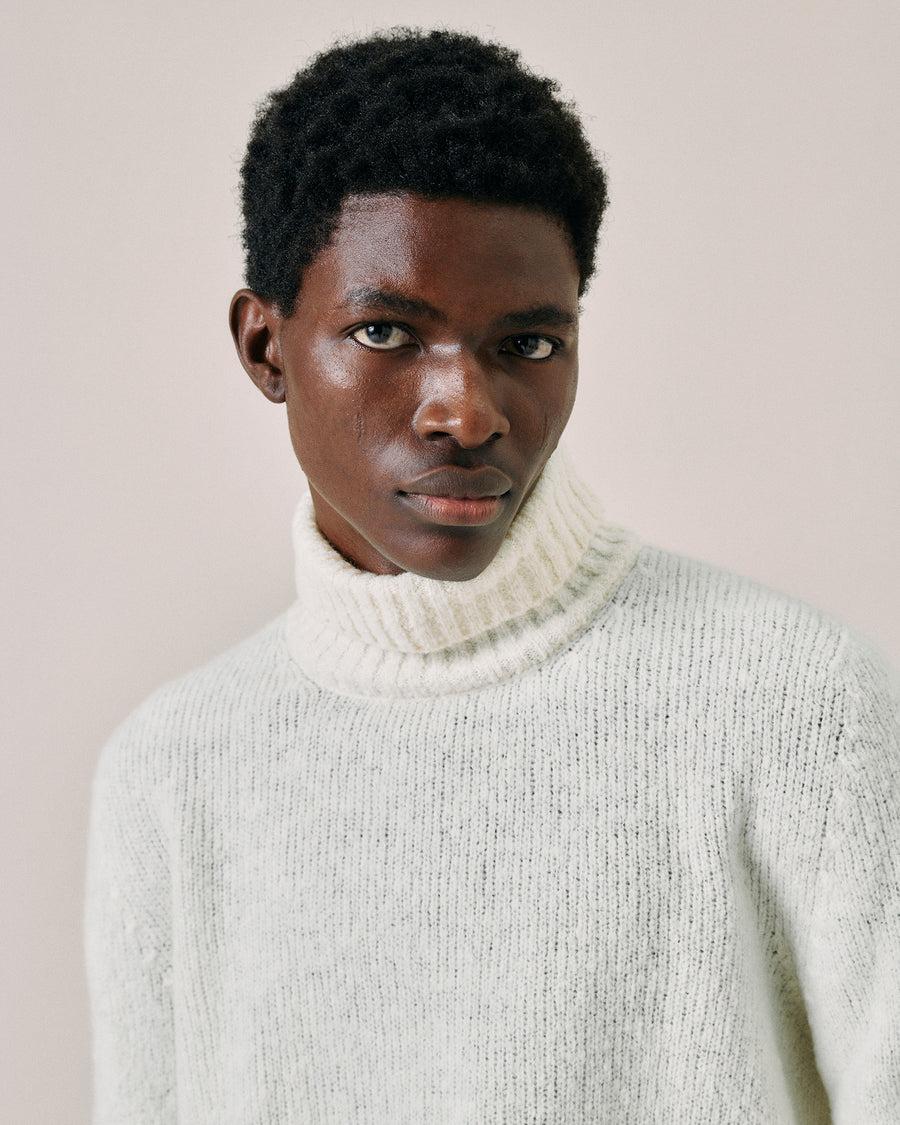 Scaglione TURTLE NECK SEAMLESS PUFFED CASHMERE MILK Sconto
