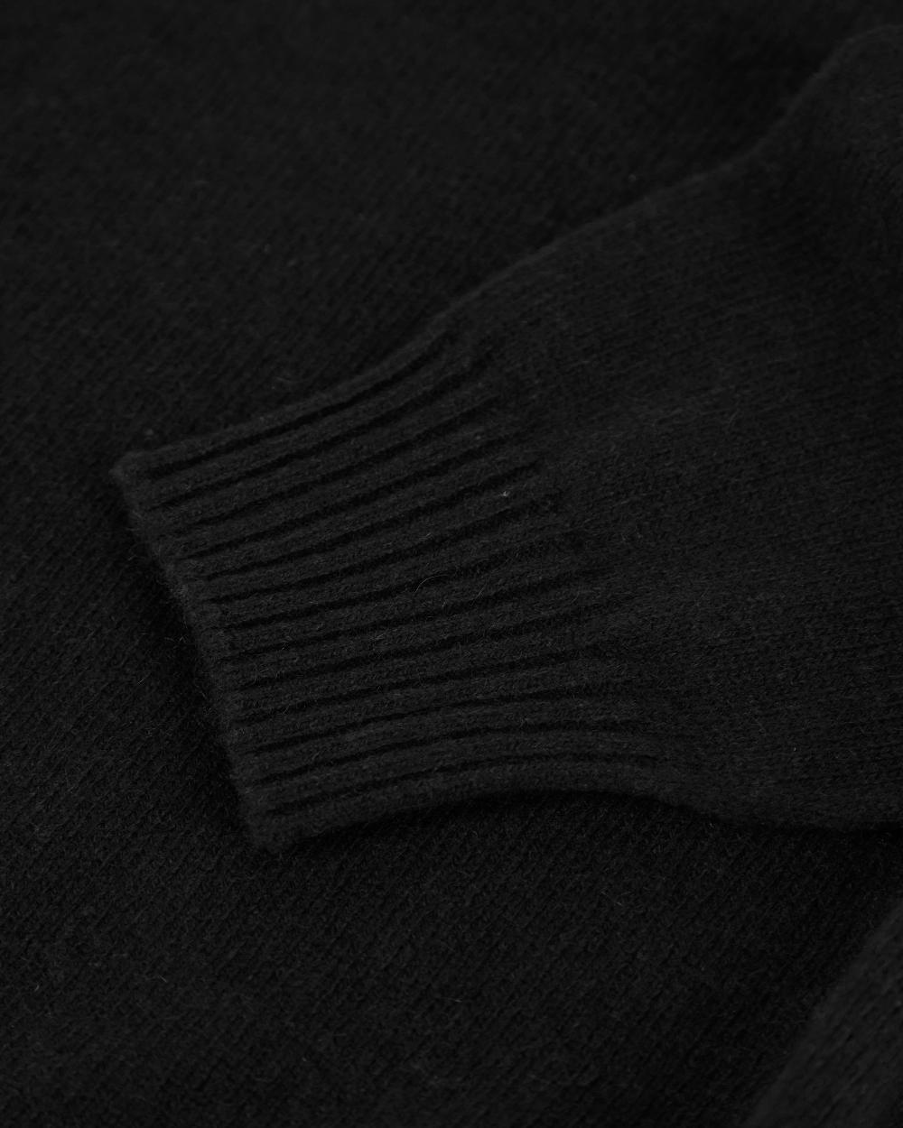 Scaglione ROUND NECK SEAMLESS HYBRD CASHMERE BLACK Offerta San Valentino