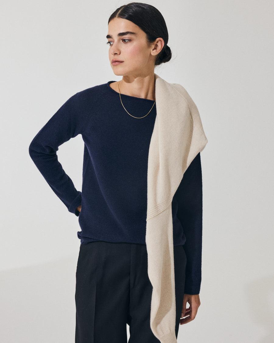 Scaglione ROUND NECK SLIM RAGLAN SEAMLESS NAVY Latest stili