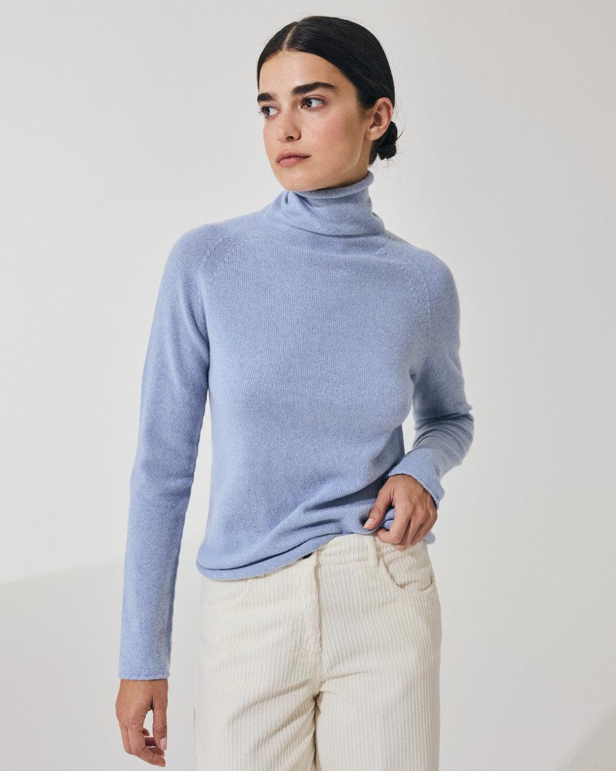 Scaglione TURTLE NECK RAGLAN SEAMLESS HYBRID CASHMERE CELESTE Fino al 55% di sconto