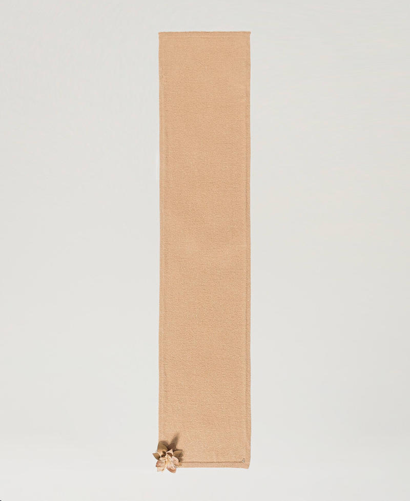 Scee by twin set Sciarpa in maglia con spilla a fiore Offerta