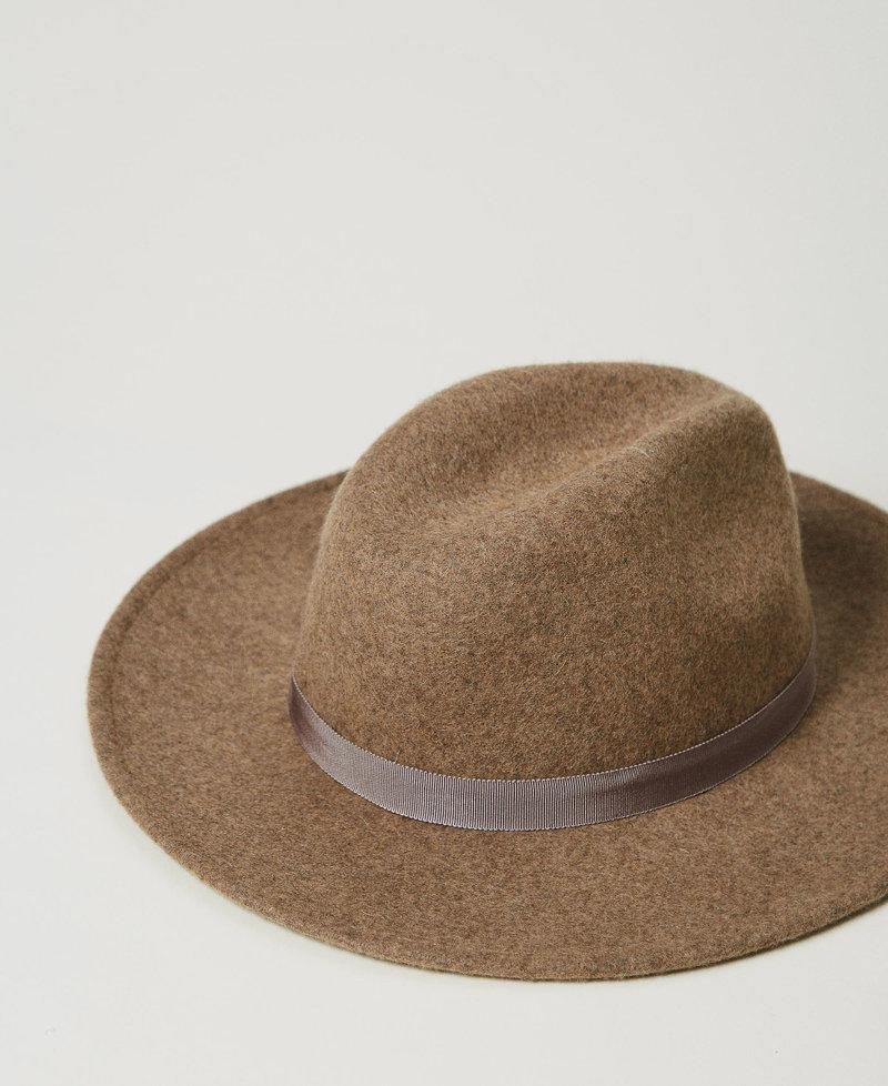 Scee by twin set Cappello in panno con Oval T Online