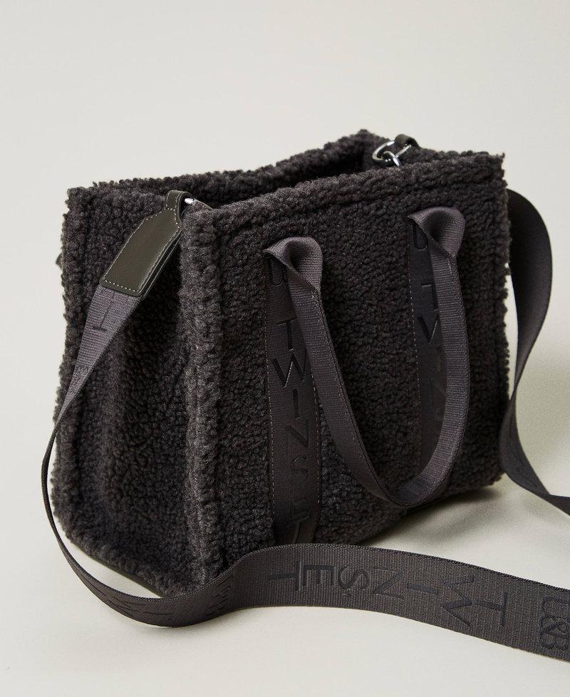 Scee by twin set Borsa shopper in faux fur effetto furry 2025