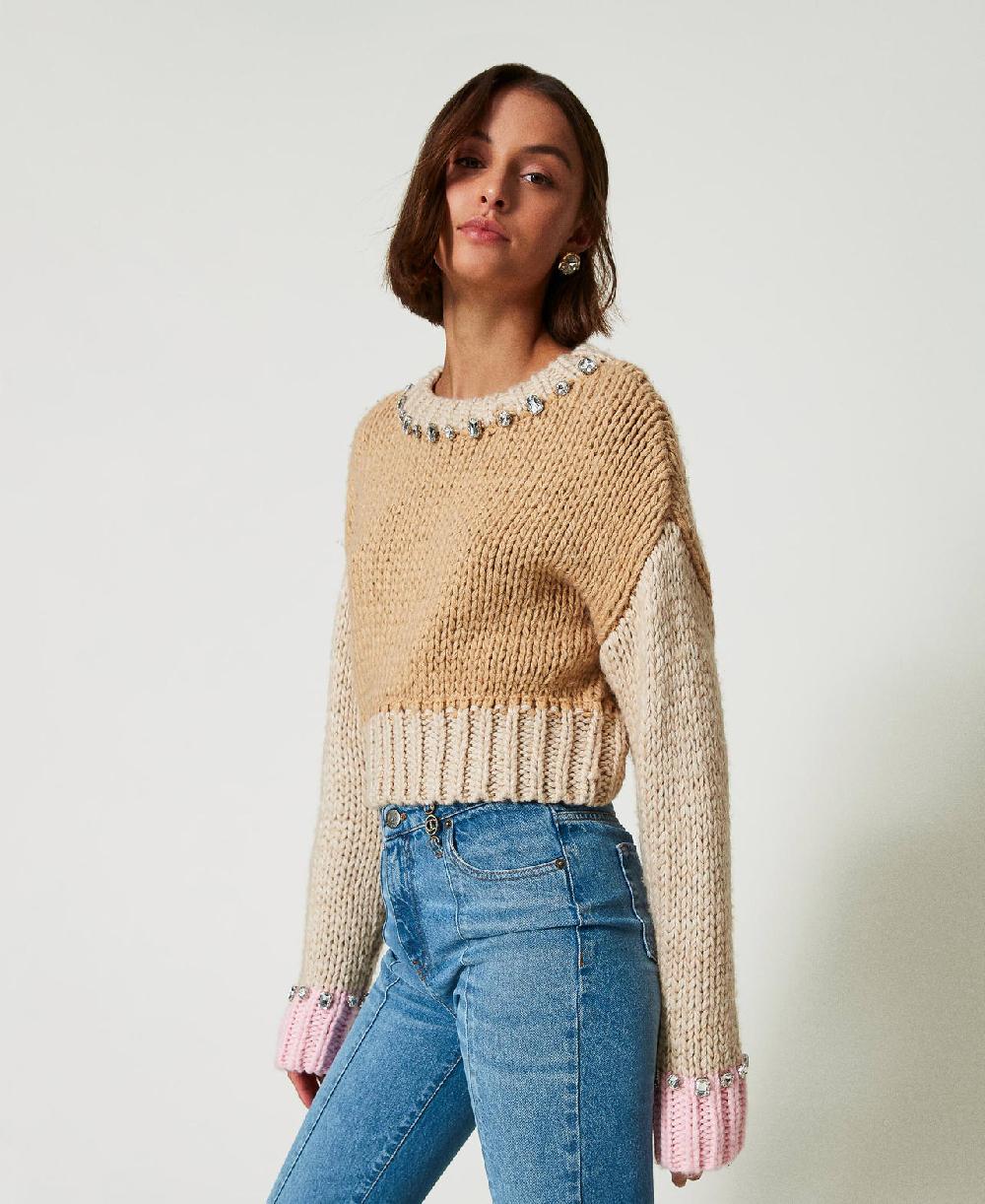 Scee by twin set Maglia color block con ricami a mano In Linea