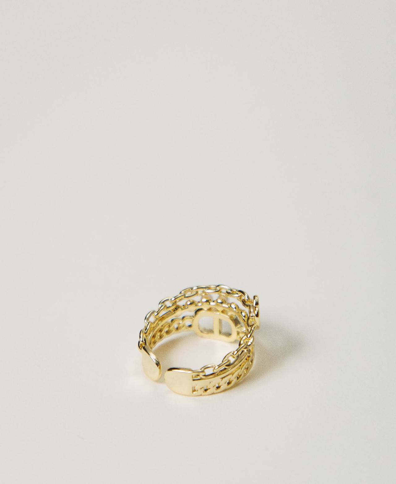 Scee by twin set Anello con perle e Oval T Solo un giorno rimasto