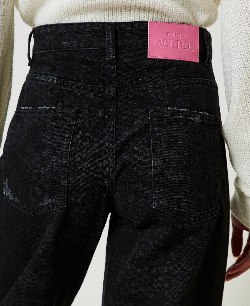 Scee by twin set Jeans barrel fit con stampa snake Novità