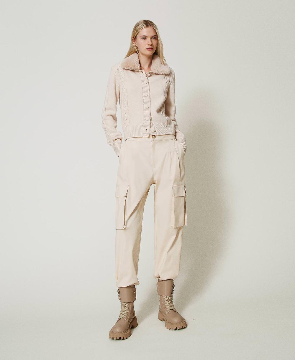 Scee by twin set Pantaloni cargo con tasche asimmetriche Offerte stagionali