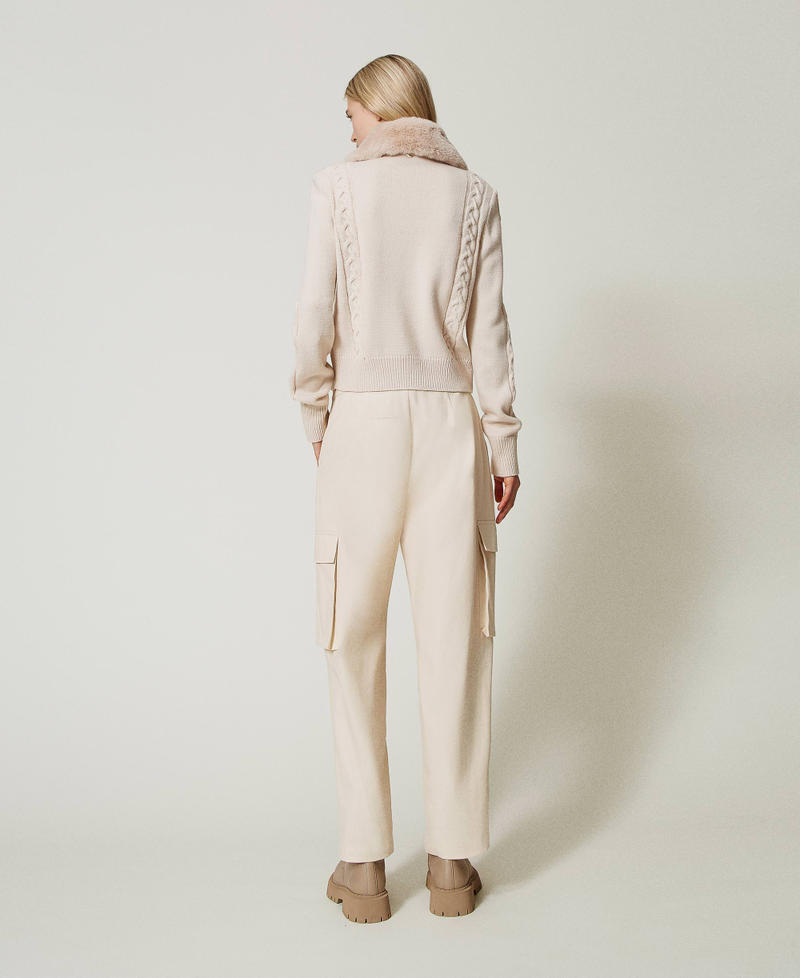 Scee by twin set Pantaloni cargo con tasche asimmetriche Offerte stagionali